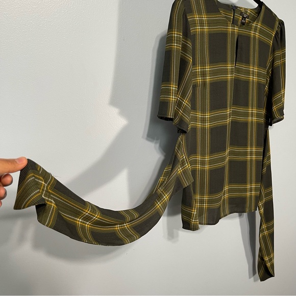 Ann Taylor. Petite women’s silk feeling short dress - Picture 7 of 9